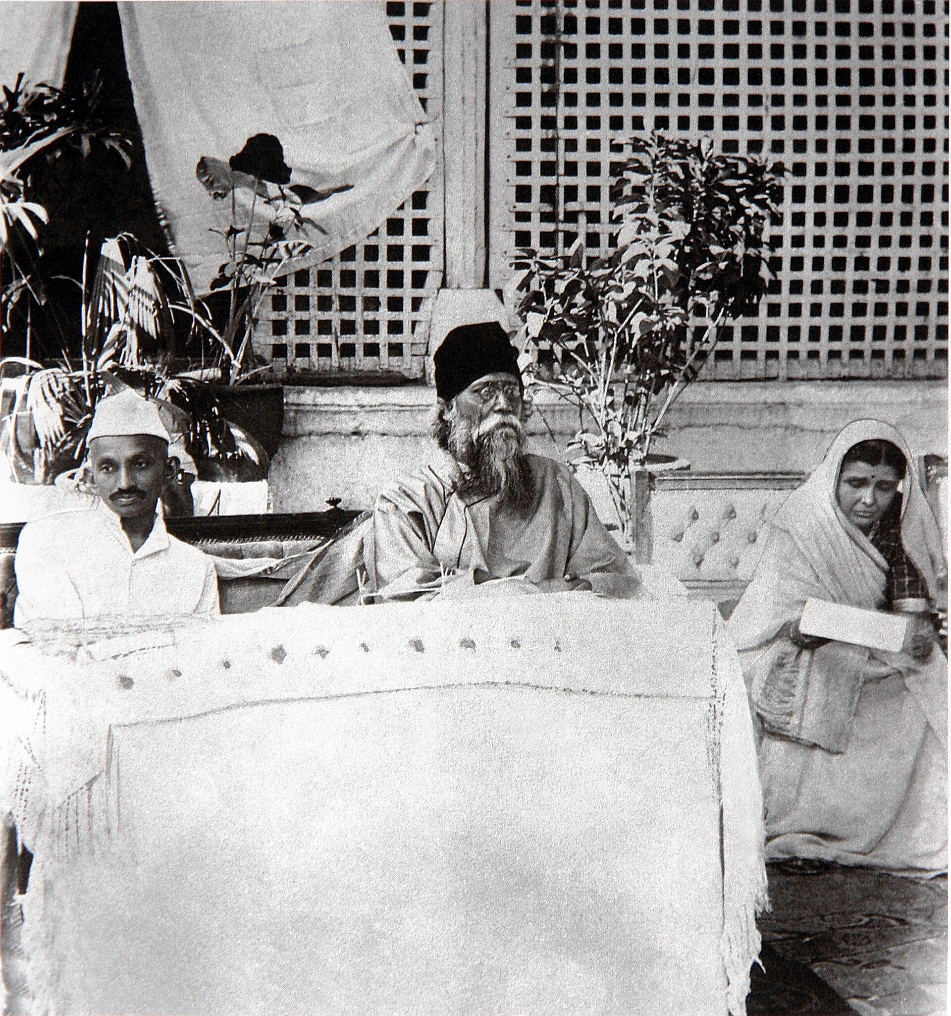 Meets Tagore at Shantiniketan