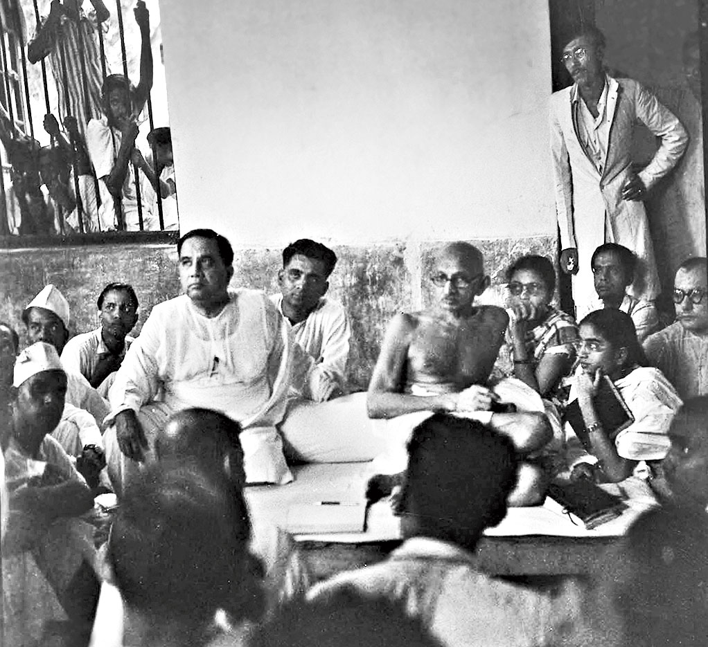 Fasts and spins in Calcutta on independence day