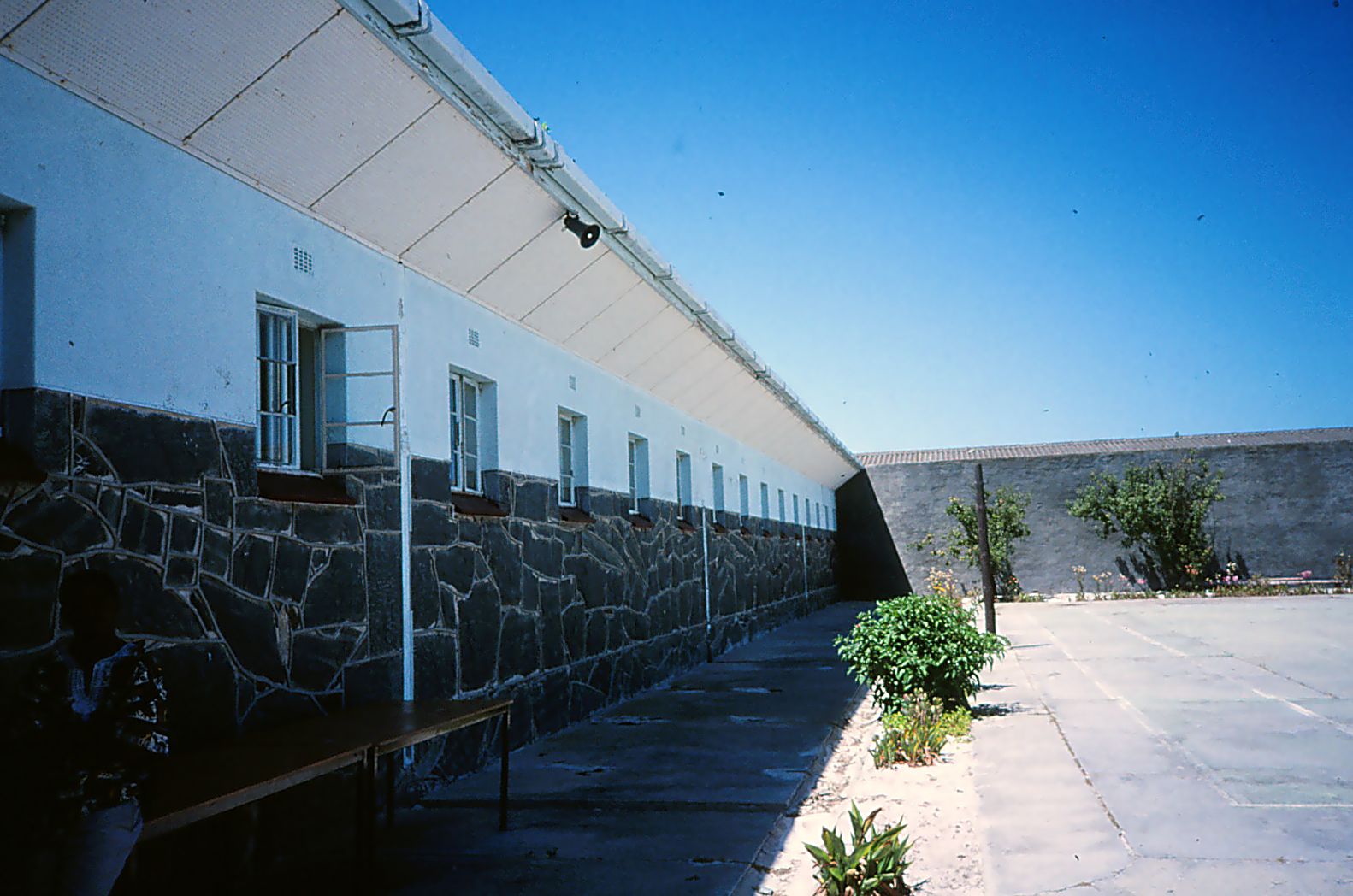 Returns to Robben Island