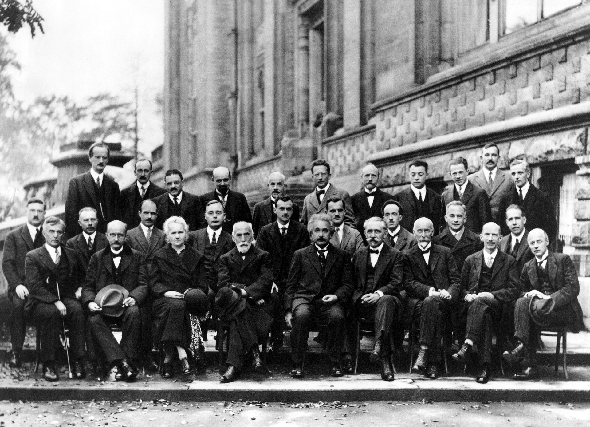 Attends fifth Solvay Conference
