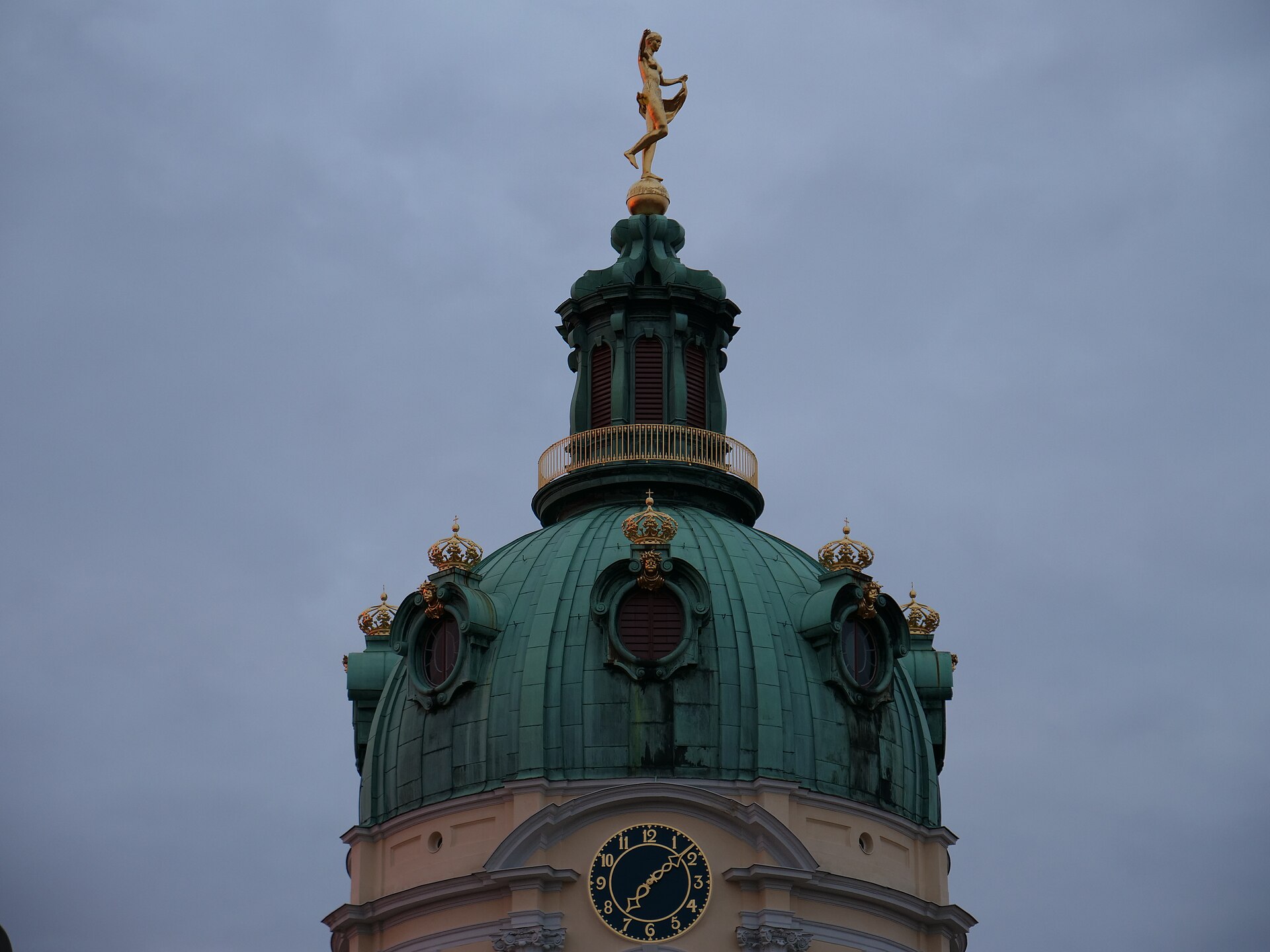 Occupies rooms at Charlottenburg Palace