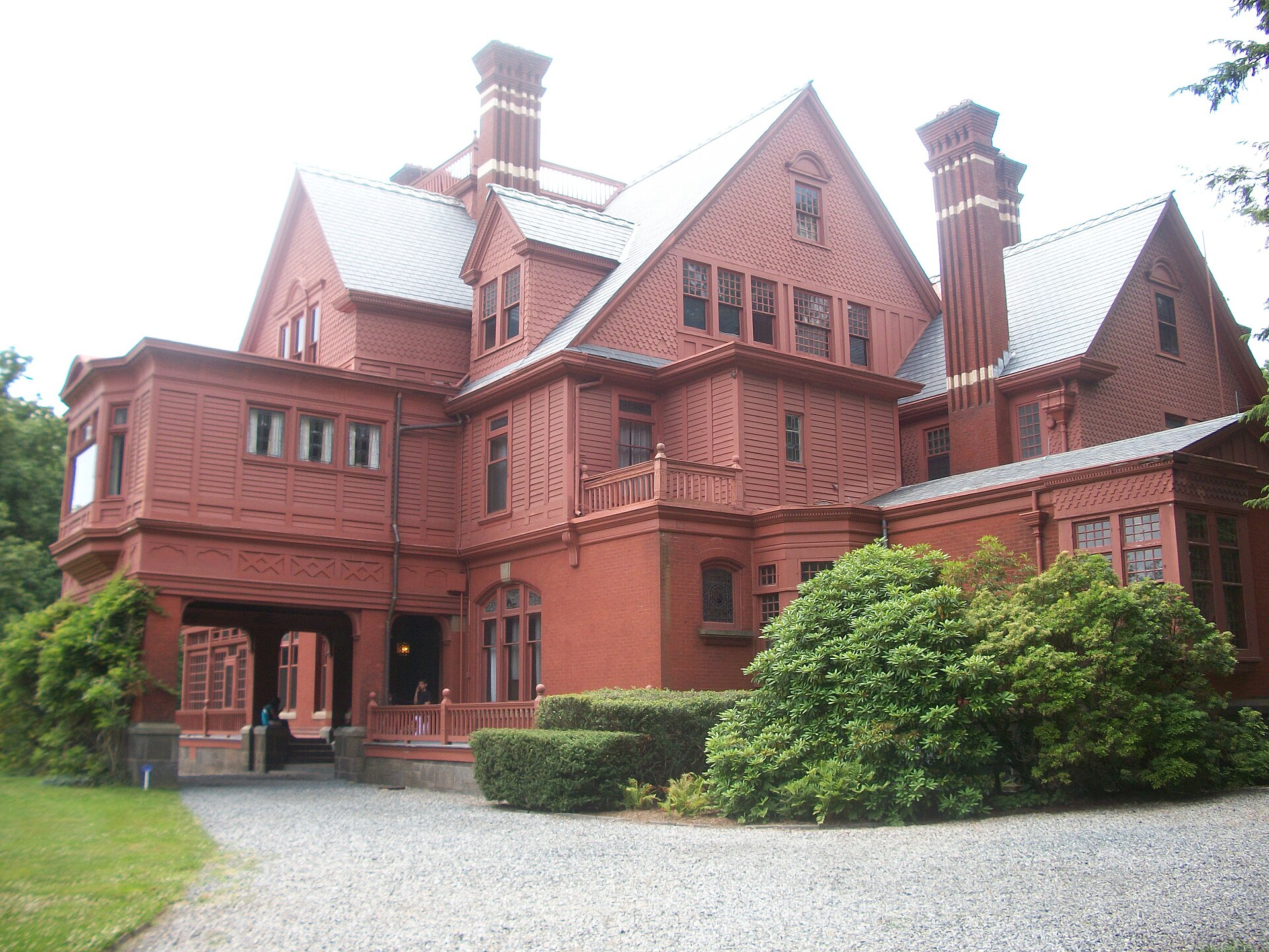 Moves into Glenmont